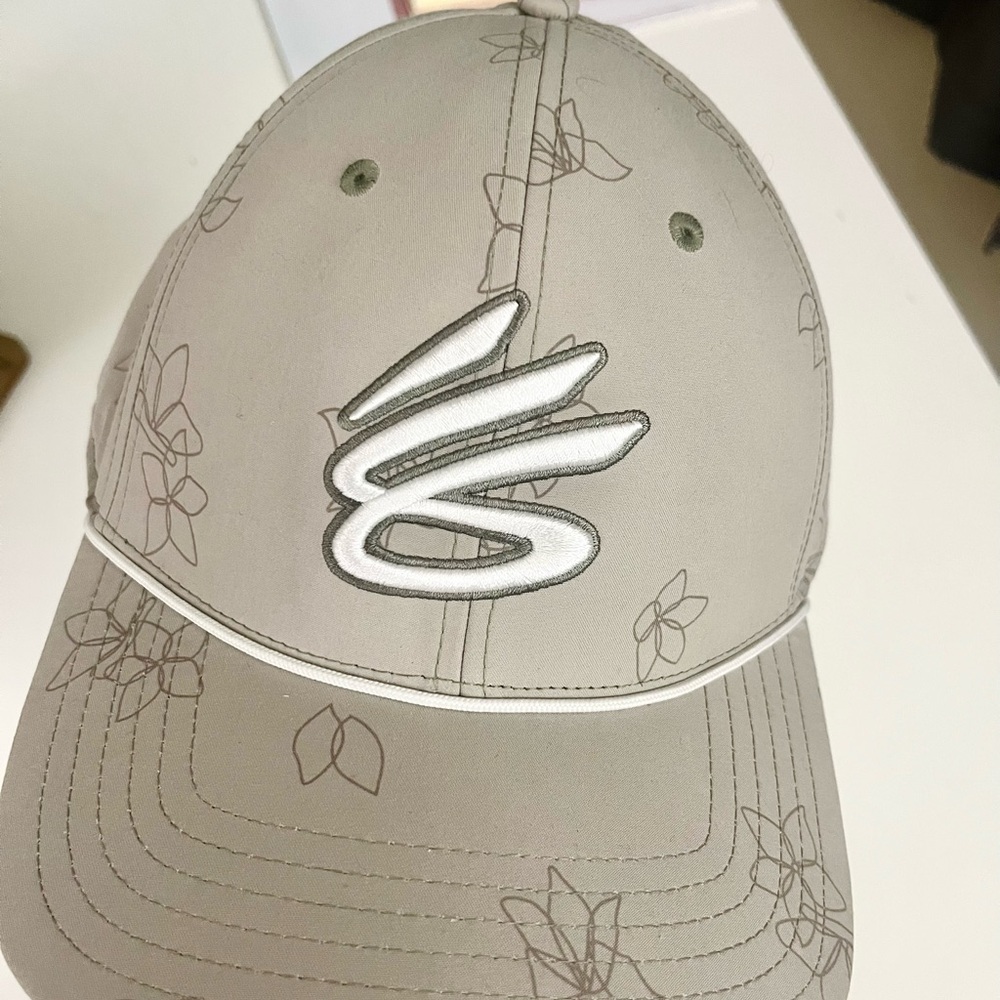 Under Armour Curry x UA beige Golf Snapback Cap unisex